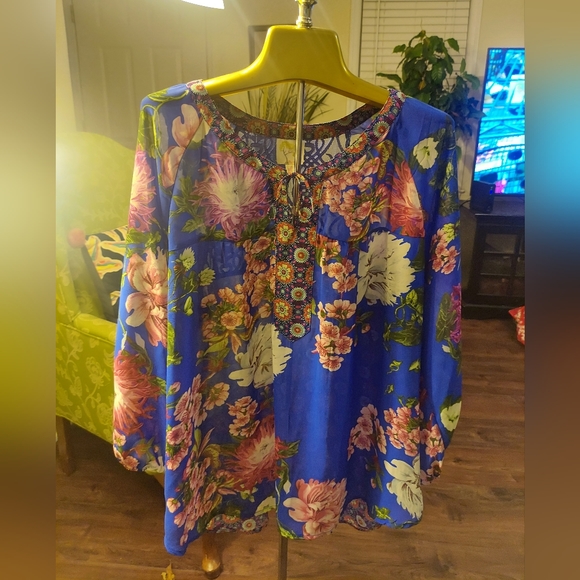 fig and flower Tops - Anthropolgie fig & flower Bohemian floral, lace blouse xl